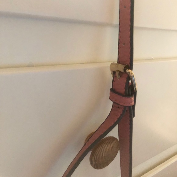 Pink faux leather cross body purse - Picture 2 of 6